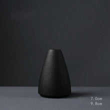 Load image into Gallery viewer, Black ceramic vase
