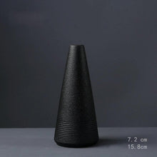 Load image into Gallery viewer, Black ceramic vase
